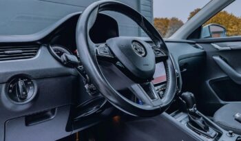 SKODA Octavia  | 4×4 (stały) | Automatyczna | 180 KM | Srebrny full