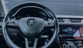 SKODA Octavia  | 4×4 (stały) | Automatyczna | 180 KM | Srebrny full