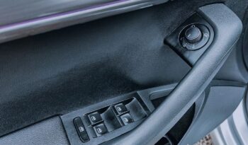 SKODA Octavia  | 4×4 (stały) | Automatyczna | 180 KM | Srebrny full