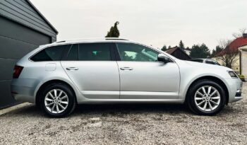 SKODA Octavia  | 4×4 (stały) | Automatyczna | 180 KM | Srebrny full