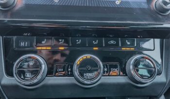 SKODA Octavia  | 4×4 (stały) | Automatyczna | 180 KM | Srebrny full