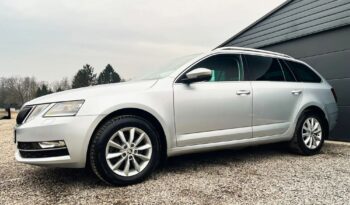 SKODA Octavia  | 4×4 (stały) | Automatyczna | 180 KM | Srebrny full