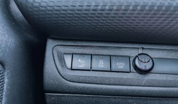 PEUGEOT 2008  | FWD (przód) | Manualna | 110 KM | Srebrny full