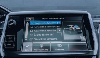 PEUGEOT 2008  | FWD (przód) | Manualna | 110 KM | Srebrny full