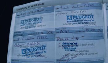 PEUGEOT 2008  | FWD (przód) | Manualna | 110 KM | Srebrny full