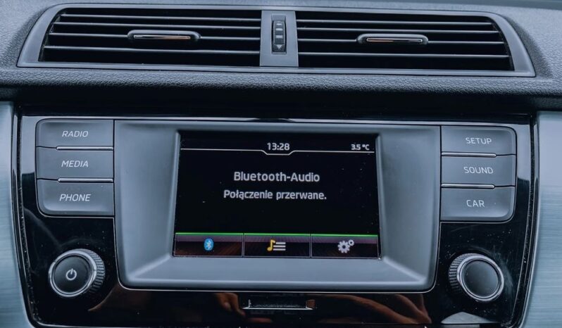 SKODA Fabia  | FWD (przód) | Manualna | 110 KM | Biały full