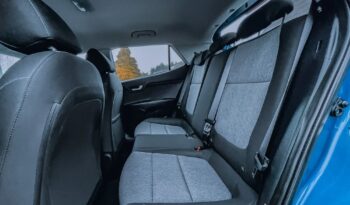 KIA Stonic  | FWD (przód) | Manualna | 100 KM | Niebieski full