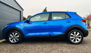KIA Stonic  | FWD (przód) | Manualna | 100 KM | Niebieski full