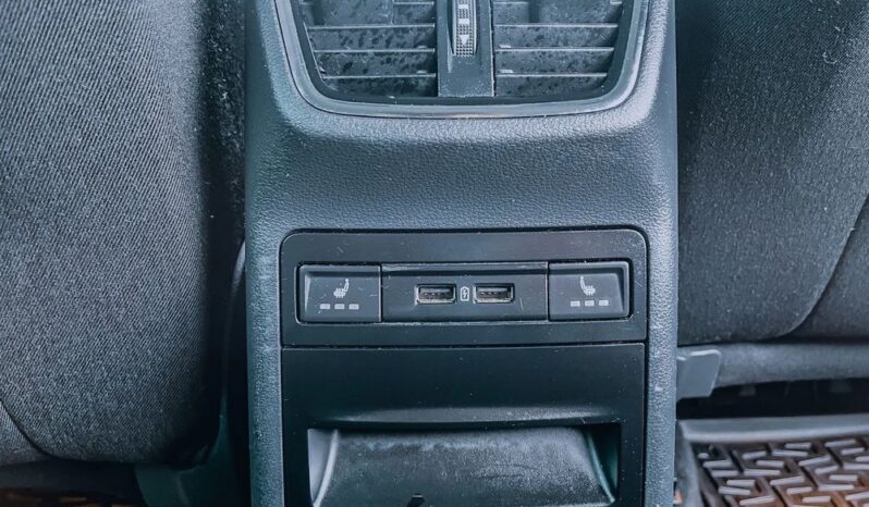 SKODA Octavia  | FWD (przód) | Automatyczna | 180 KM | Czarny full