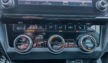 SKODA Octavia  | 4×4 (stały) | Automatyczna | 150 KM | Czarny full