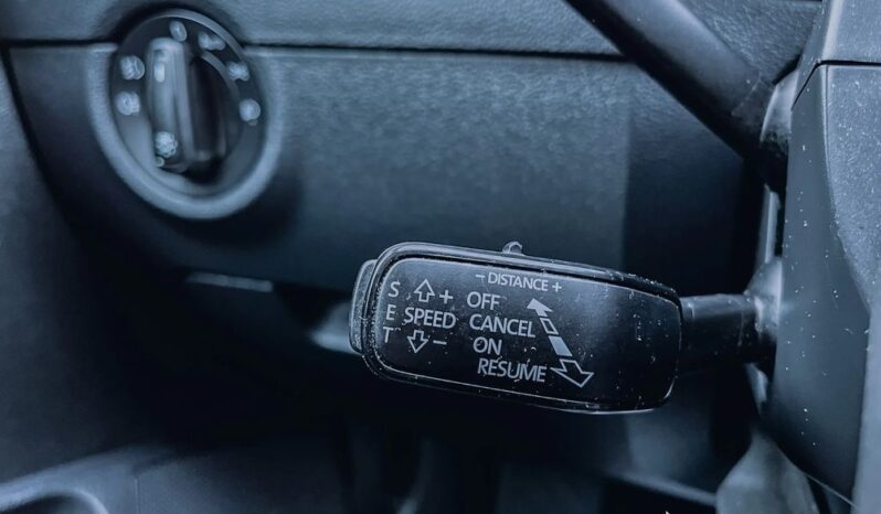 SKODA Octavia  | 4×4 (stały) | Automatyczna | 150 KM | Czarny full