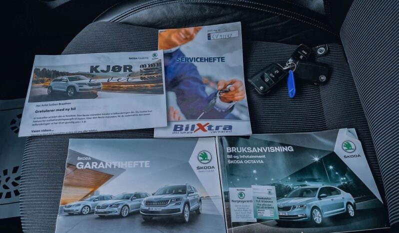 SKODA Octavia  | 4×4 (stały) | Automatyczna | 150 KM | Czarny full