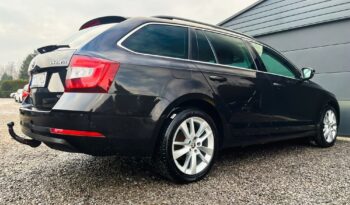 SKODA Octavia  | 4×4 (stały) | Automatyczna | 150 KM | Czarny full
