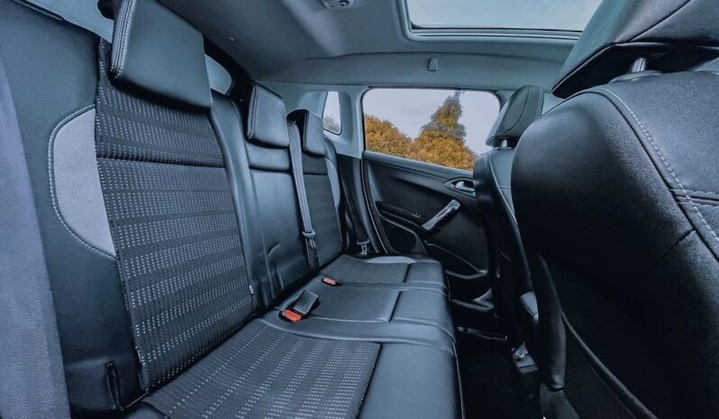 PEUGEOT 2008  | FWD (przód) | Manualna | 120 KM | Biały full