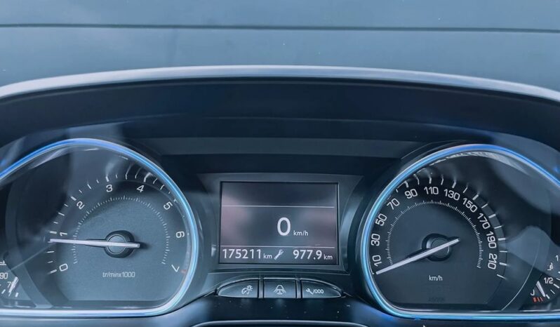 PEUGEOT 2008  | FWD (przód) | Manualna | 120 KM | Biały full