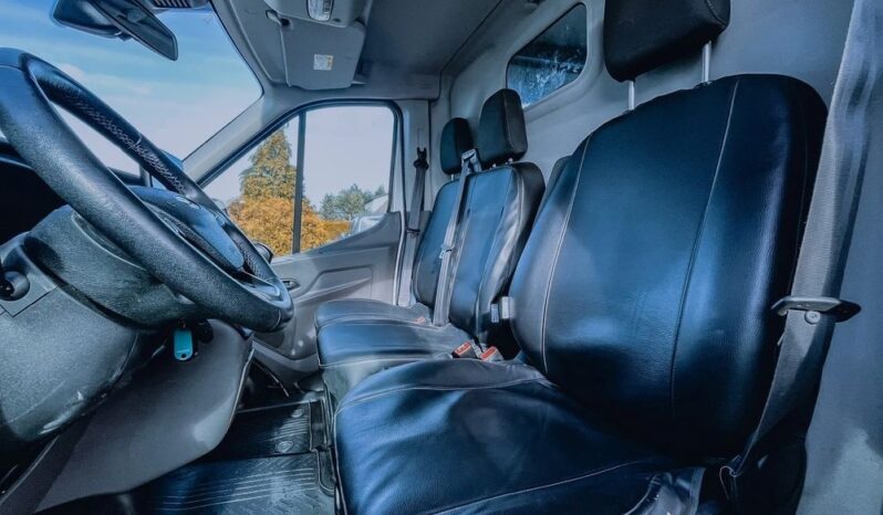 FORD Transit  | FWD (przód) | Manualna | 130 KM | Biały full