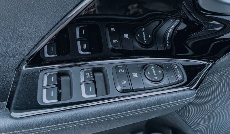 KIA Niro  | FWD (przód) | Automatyczna | 141 KM | Szary full