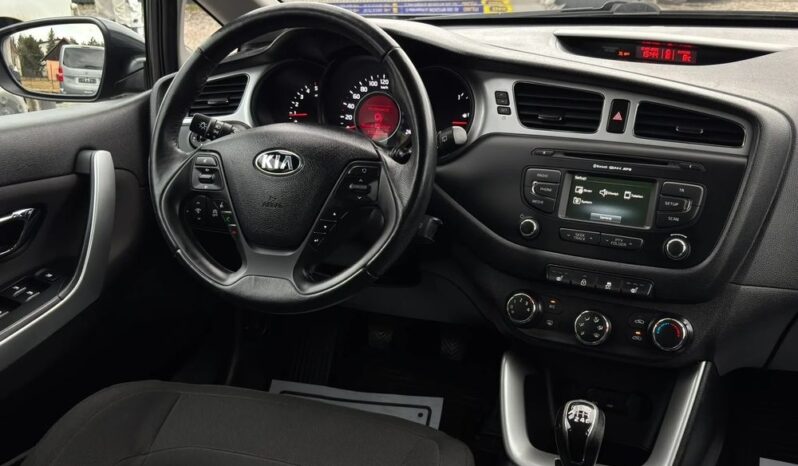KIA Ceed  | FWD (przód) | Manualna | 128 KM | Szary full