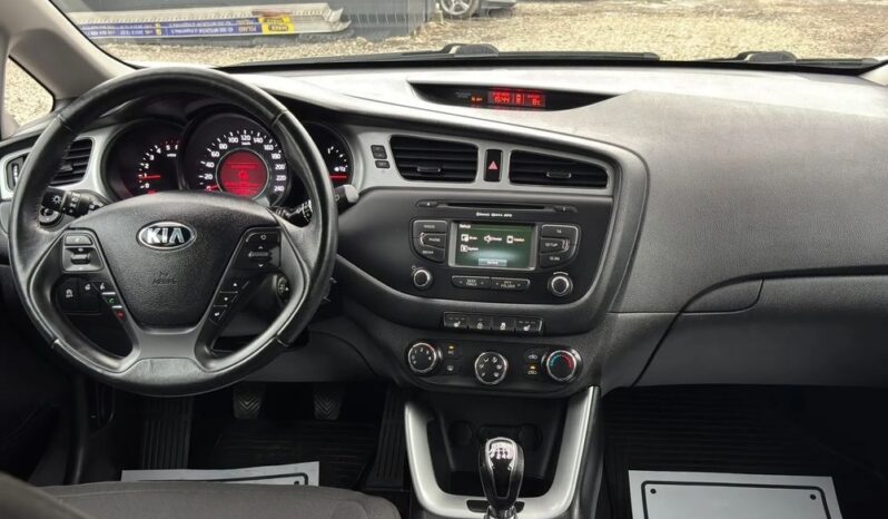 KIA Ceed  | FWD (przód) | Manualna | 128 KM | Szary full