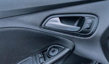 FORD Focus  | FWD (przód) | Manualna | 125 KM | Granatowy full