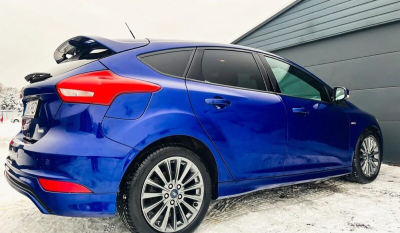 FORD Focus  | FWD (przód) | Manualna | 125 KM | Granatowy full