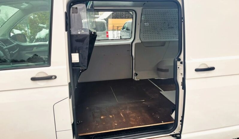 VOLKSWAGEN Transporter | 4×4 (stały) | Manualna | 150 KM | Biały full