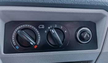 VOLKSWAGEN Transporter | 4×4 (stały) | Manualna | 150 KM | Biały full