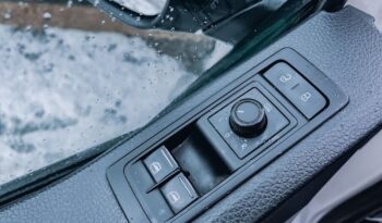 VOLKSWAGEN Transporter | 4×4 (stały) | Manualna | 150 KM | Biały full