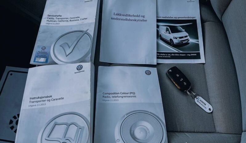 VOLKSWAGEN Transporter | 4×4 (stały) | Manualna | 150 KM | Biały full