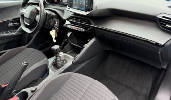 PEUGEOT 2008  | FWD (przód) | Manualna | 130 KM | Niebieski full
