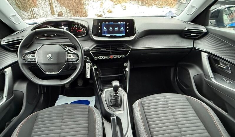 PEUGEOT 2008  | FWD (przód) | Manualna | 130 KM | Niebieski full