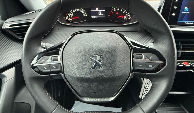 PEUGEOT 2008  | FWD (przód) | Manualna | 130 KM | Niebieski full