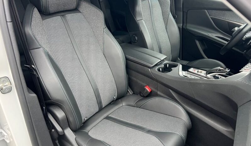 PEUGEOT 3008  | FWD (przód) | Automatyczna | 180 KM | Biały full