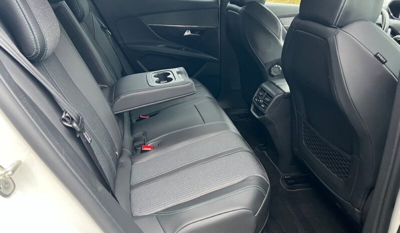 PEUGEOT 3008  | FWD (przód) | Automatyczna | 180 KM | Biały full