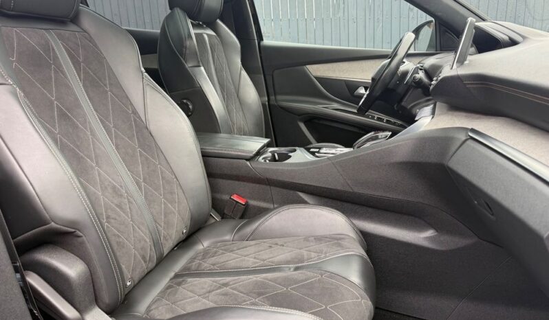 PEUGEOT 3008  | FWD (przód) | Automatyczna | 180 KM | Czarny full