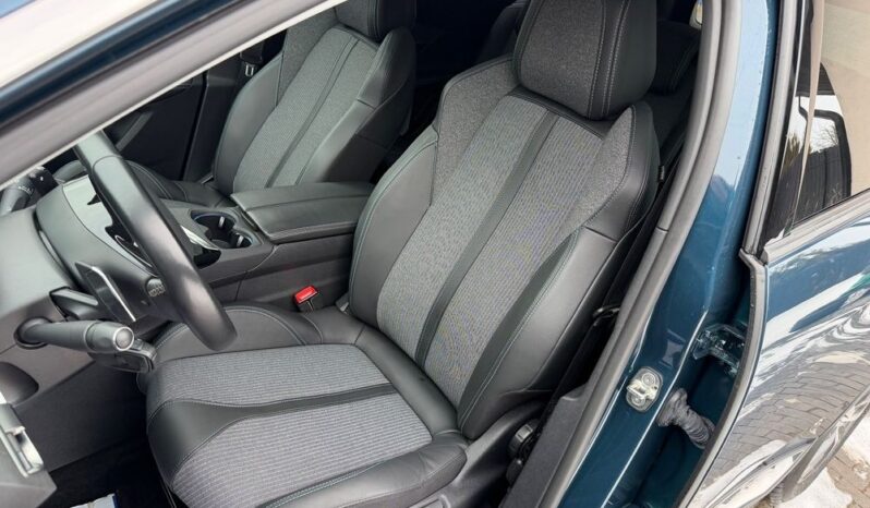 PEUGEOT 5008  | FWD (przód) | Automatyczna | 130 KM | Niebieski full