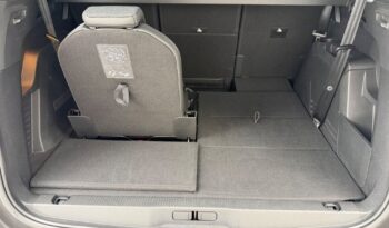 PEUGEOT 5008  | FWD (przód) | Automatyczna | 130 KM | Niebieski full