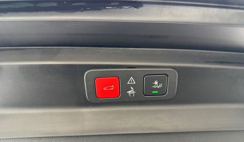 PEUGEOT 5008  | FWD (przód) | Automatyczna | 130 KM | Niebieski full