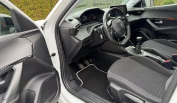 PEUGEOT 2008  | FWD (przód) | Manualna | 110 KM | Biały full