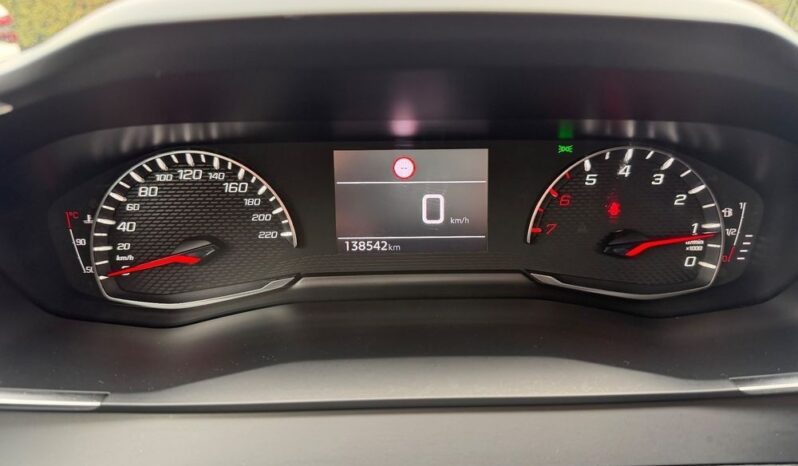 PEUGEOT 2008  | FWD (przód) | Manualna | 110 KM | Biały full