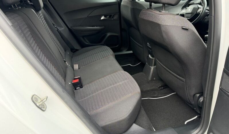 PEUGEOT 2008  | FWD (przód) | Manualna | 110 KM | Biały full