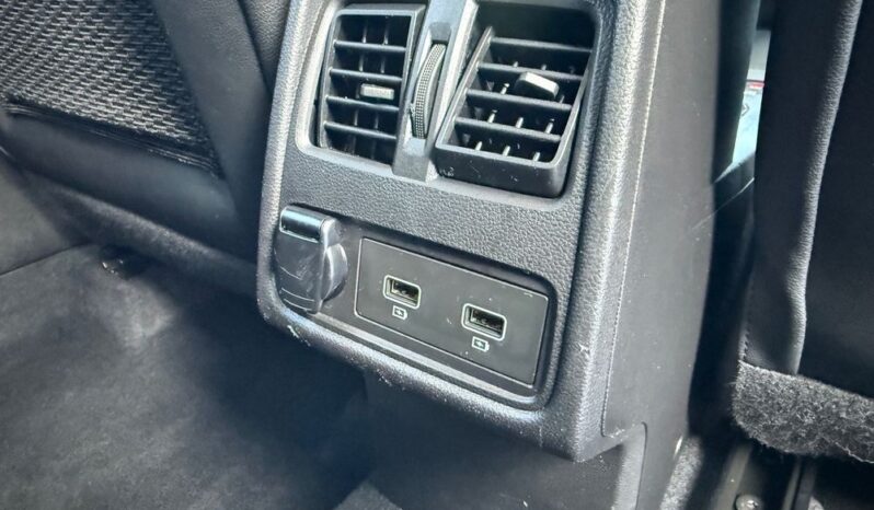 RENAULT Captur  | FWD (przód) | Automatyczna | 160 KM | Niebieski full