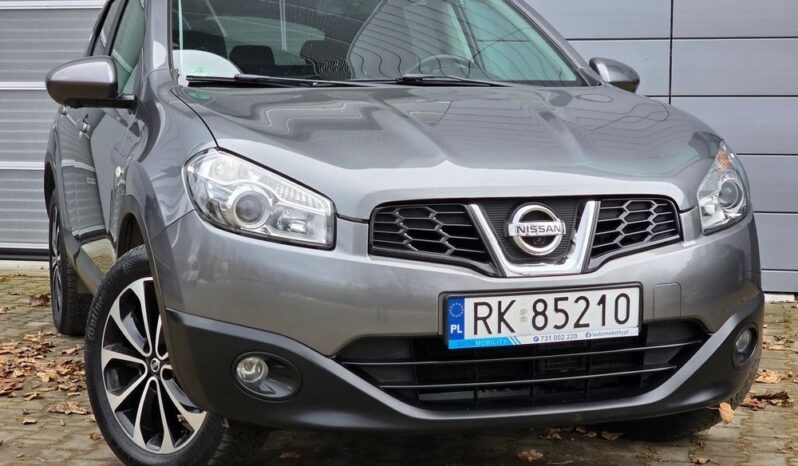 NISSAN Qashqai  | FWD (przód) | Automatyczna | 140 KM | Srebrny