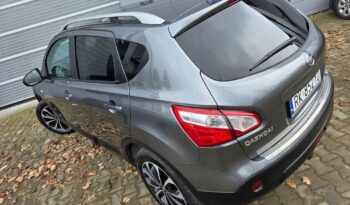 NISSAN Qashqai  | FWD (przód) | Automatyczna | 140 KM | Srebrny full