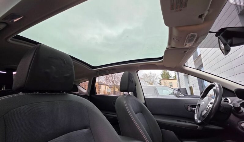NISSAN Qashqai  | FWD (przód) | Automatyczna | 140 KM | Srebrny full