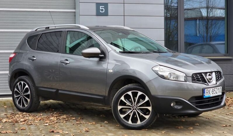 NISSAN Qashqai  | FWD (przód) | Automatyczna | 140 KM | Srebrny full
