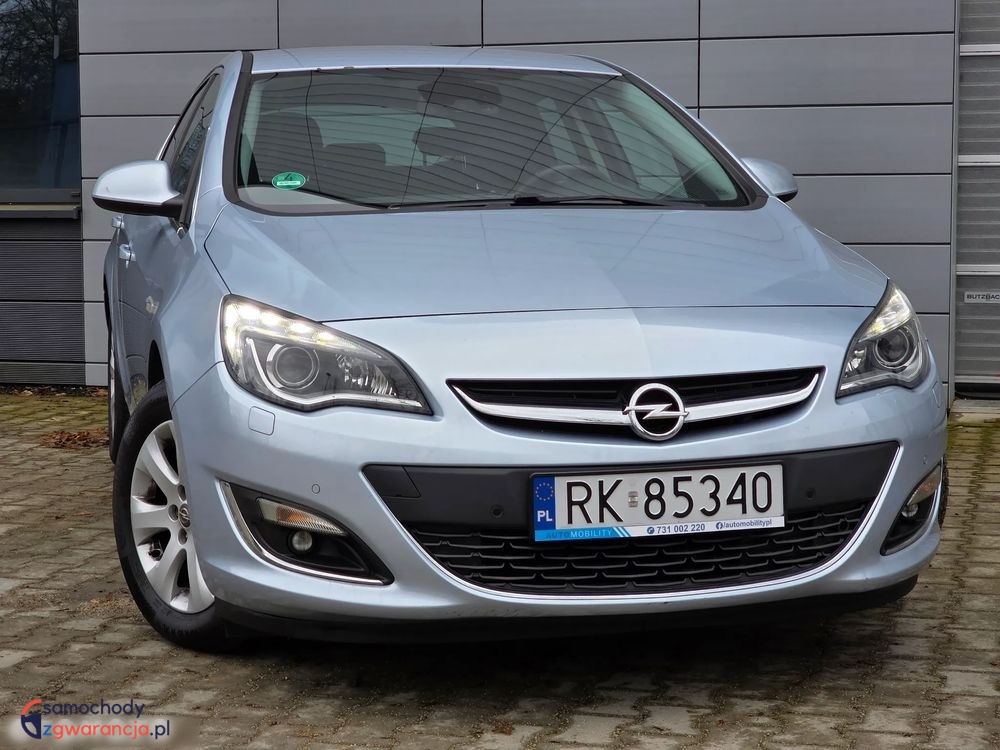 Opel Astra | Fwd (Przód) | Manualna | 140 Km | Niebieski