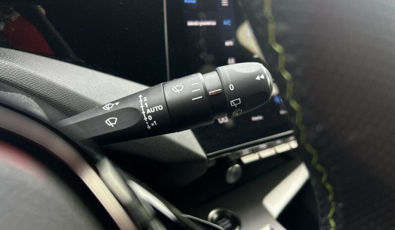 PEUGEOT 308  | przedni | Automatyczna | 130 KM | bialy full