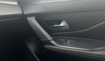 PEUGEOT 308  | przedni | Automatyczna | 130 KM | bialy full