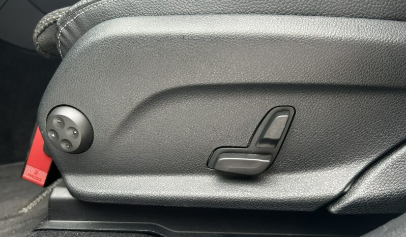 Mercedes GLC 200 | 4x4_automatyczny | Automatyczna | 163 KM | bialy full